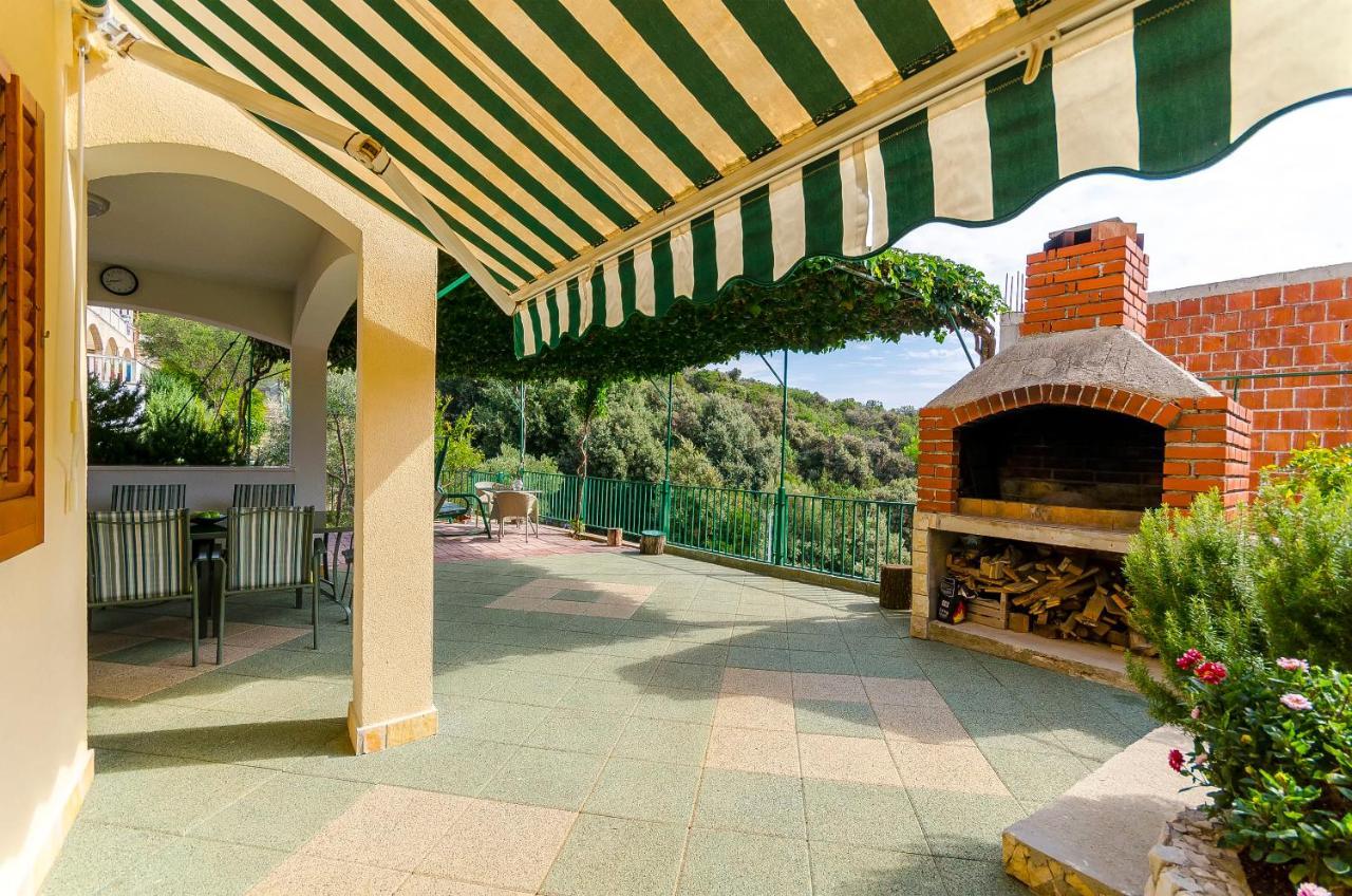 Apartments Toni Vinišće Zewnętrze zdjęcie