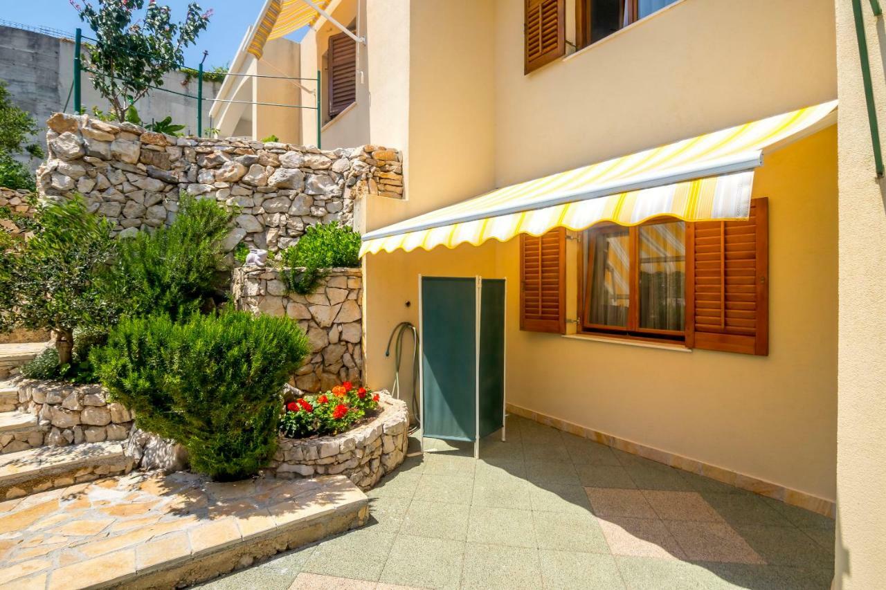 Apartments Toni Vinišće Zewnętrze zdjęcie