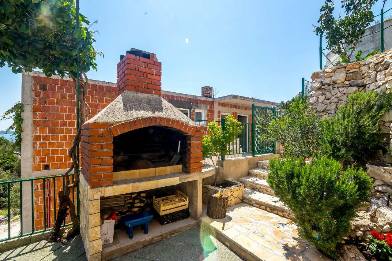 Apartments Toni Vinišće Zewnętrze zdjęcie
