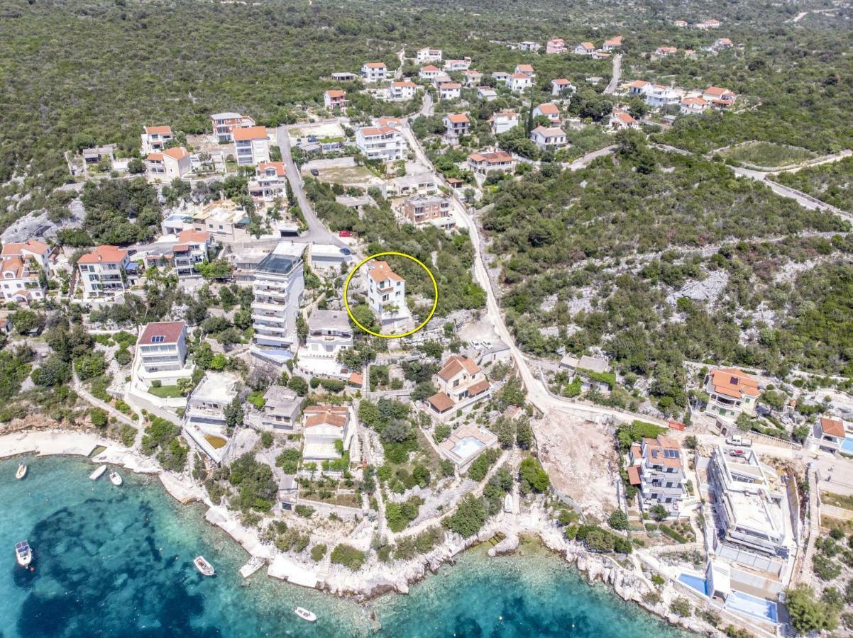 Apartments Toni Vinišće Zewnętrze zdjęcie